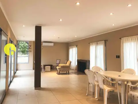 Casa 4 ambientes con 3 baños