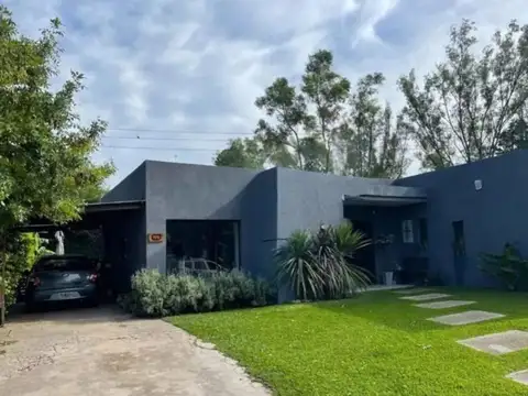 Alquiler de hermosa casa moderna -Manzanares Chico