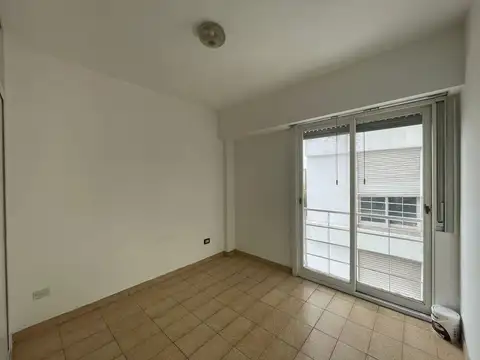 Departamento en Alquiler en Flores, $ 550.000
