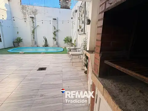 Casa 6 ambientes con 3 baños