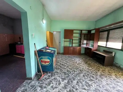 Casa 4 ambientes con 1 baño