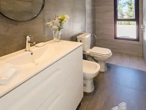 Casa 3 ambientes con 2 baños