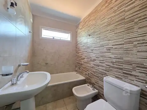 Departamento en Alquiler con 1 cochera