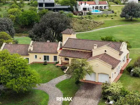 Venta casa potrerillo de larreta frente golf