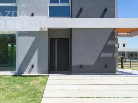 Casa 5 ambientes con 2 baños