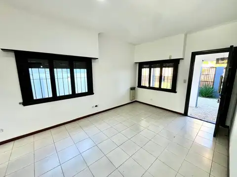 Casa en Venta con 5 cocheras