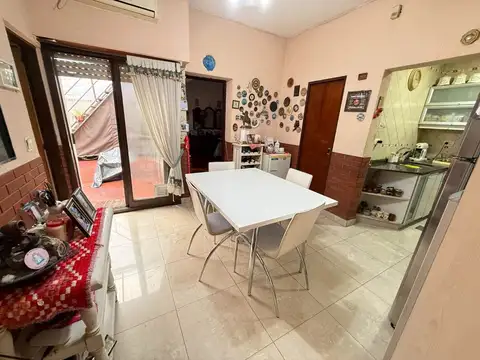 Depto Tipo Casa en Venta 47 años