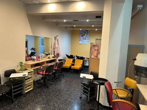 Local en venta sobre Avenida Diaz Velez