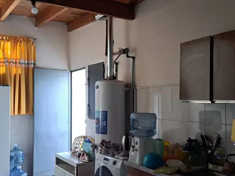 Salón comercial con vivienda ? Tropero Sosa