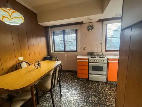 Depto Tipo Casa en Venta 50 años