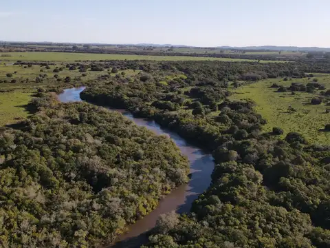 Chacra de 3ha con arroyo en Maldonado