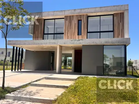Casa en Venta al Noreste