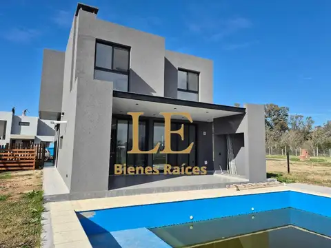 Casa en Venta en Pilar Del Este, USD 295.000