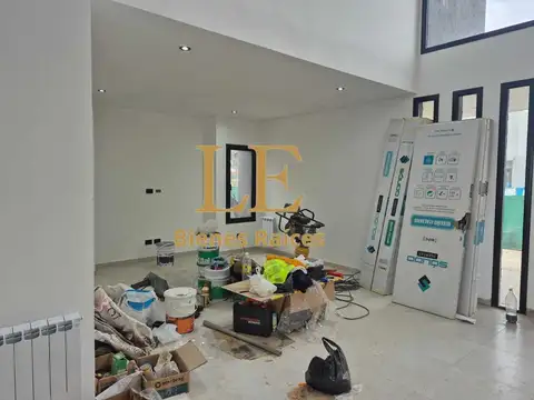 Venta casa a estrenar en Barrio Santa Sofía, Pilar del Este