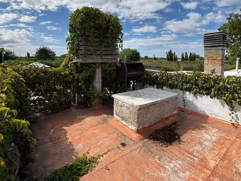 Finca en venta - 3 Dormitorios 2 Baños - General Alvear