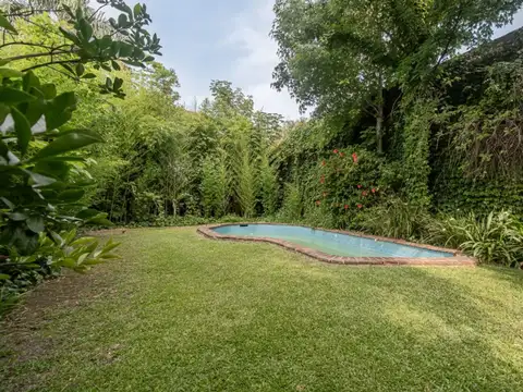 Casa en Venta con 1 cochera