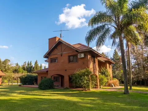 Casa en Venta en Barrio el Cazador, USD 750.000