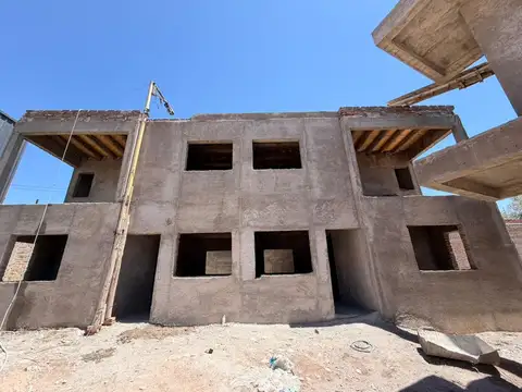 Departamento 3dorm y 2 Baños en pozo en barrio plaza rodeo
