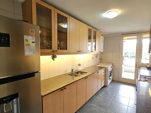 Departamento 4 ambientes con 2 baños