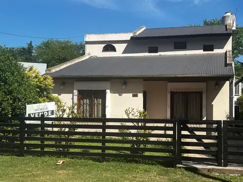 Hermoso Chalet En Alquiler, Villars