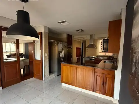 Departamento 5 ambientes con 3 baños