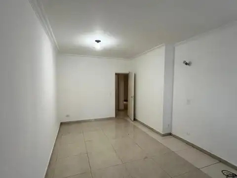 PH 3 AMBIENTES RENOVADO A NUEVO - MEJICO ESQUINA AV. MITRE