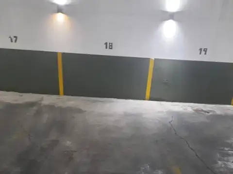 COCHERA , Edificio Moreno 4648. CASEROS