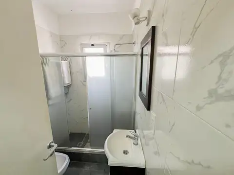 Avenida Mitre  al 1000