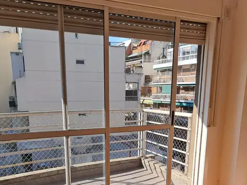 Excelente Departamento de dos ambientes con cochera