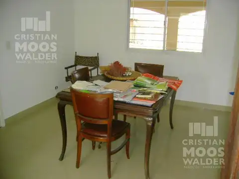 Casa 2 ambientes con 1 baño