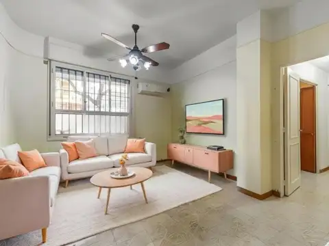 Venta · Departamento 2 amb + Dependencia  · 76m2 C/ Patio · Recoleta · Financiamiento