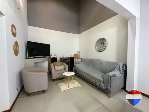 Casa 3 ambientes con 2 baños