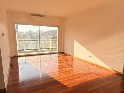 Sanabria 3200, Piso 4