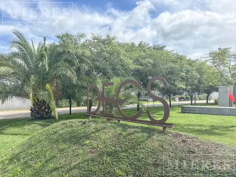 Casa en Venta en Garin, USD 158.000