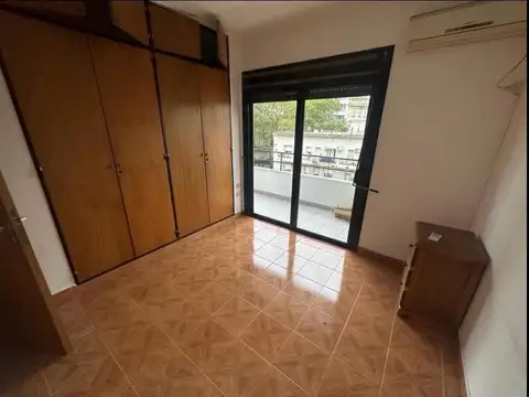 Depto Tipo Casa en Alquiler en La Plata, $ 550.000