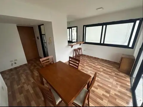 Depto Tipo Casa en Alquiler de 2 ambientes