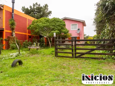 Casa con salida privada al mar - C1001
