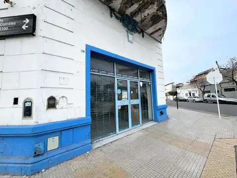 Local en Alquiler en Barrio Naón, $ 2.500.000