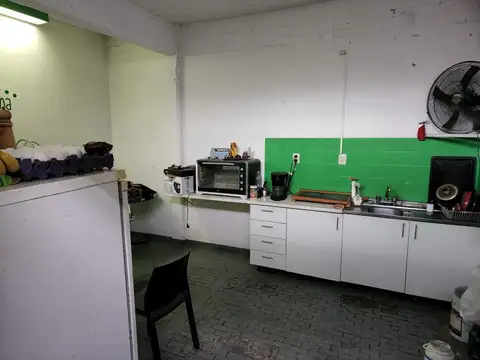 Galpon en Venta 50  mts Fondo