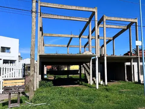 Venta lote con losas playa serena
