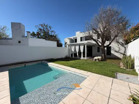 Dos duplex en venta villa warcalde