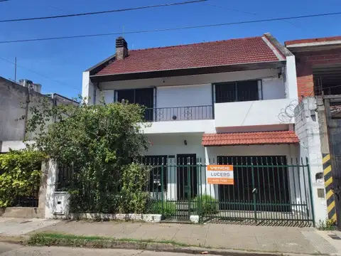 Chalet 5 ambientes  - Alquiler