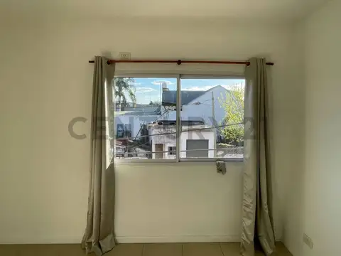 Depto Tipo Casa en Venta de 2 ambientes