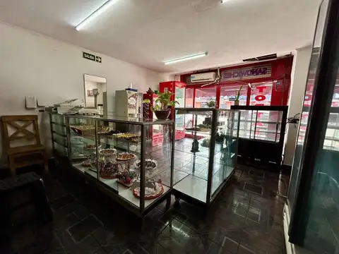 Local en Venta 57 años