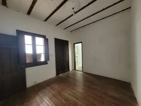 Casa en Alquiler con 1 cochera