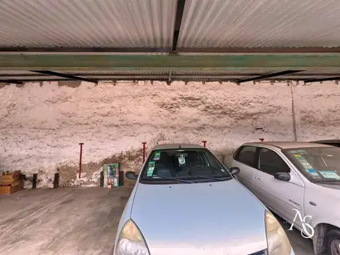 Cochera en Venta de 4  mts largo x 3  mts ancho