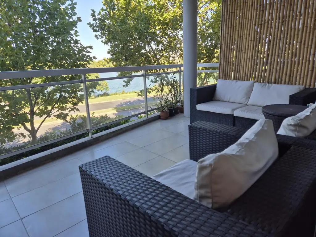 Departamento en Venta - 2 dormitorios - USD 270.000