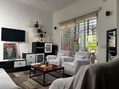 Depto Tipo Casa en Venta de 4 ambientes