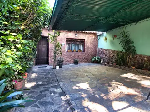 Casa en venta de 2 dormitorios c/ cochera en Sayago