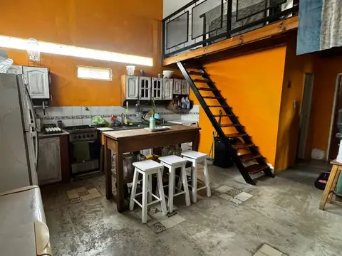 Casa 5 ambientes con 1 baño